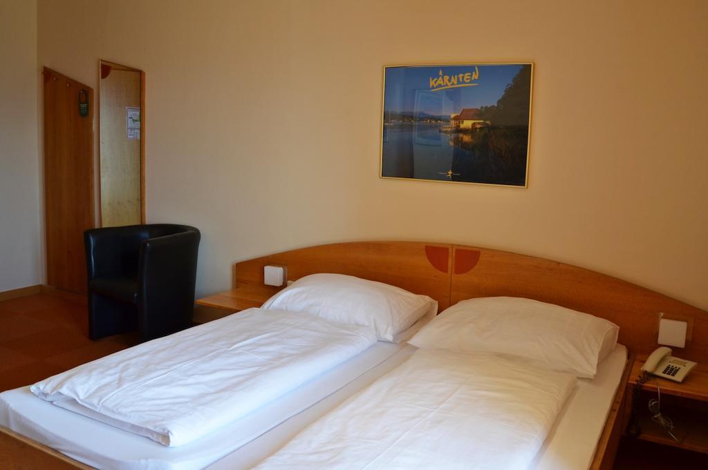 Hotel Restaurant Marko Velden am Wörthersee Room photo
